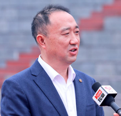 严吉明